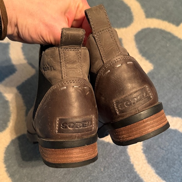 Sorel Gray Ankle Boots - Picture 3 of 5